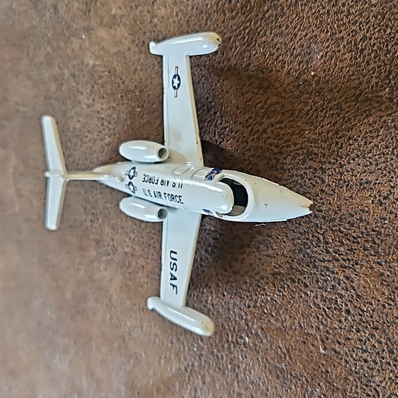 1973 Matchbox USAF Plane - Picture 2 of 8